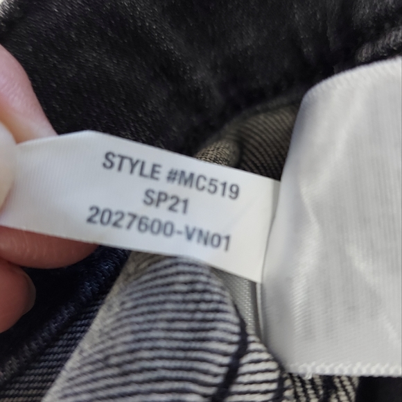 Madewell 10" High-Rise Skinny Crop Jeans - Picture 10 of 10